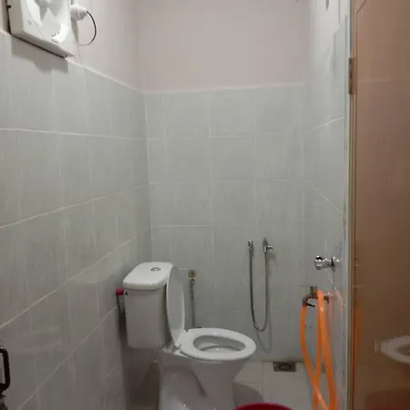 D Garden Home Stay Tanah Merah  Exterior photo