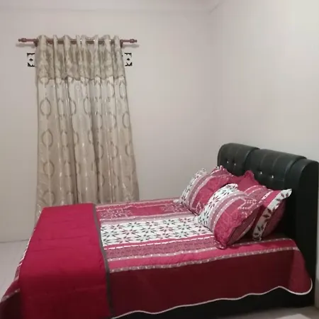 D Garden Home Stay Tanah Merah  Exterior photo